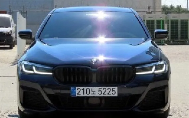 인천수입중고차 5시리즈 (G30) 520i M 스포츠 매물 사진 9 - 2022/05 60,030km