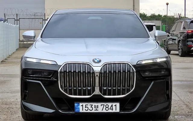 인천수입중고차 7시리즈 (G70) 740i sDrive M 스포츠 매물 사진 13 - 2023/08 45,993km